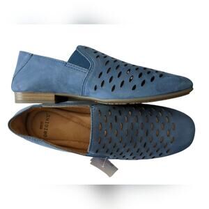 Earth Origins Blue Slip on Flats